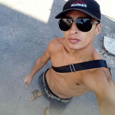  ,   Angry Stitch, 25 ,  