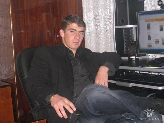  ,   Gio, 34 ,   