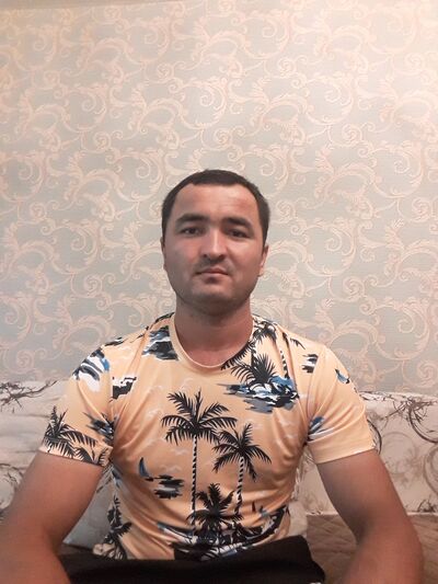  ,   Ali, 32 ,   ,   