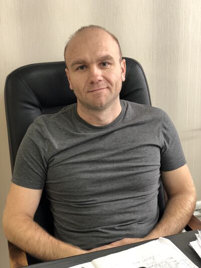  ,   Pavel, 40 ,   , 