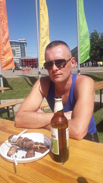  ,   Leo, 38 ,   ,   , c 