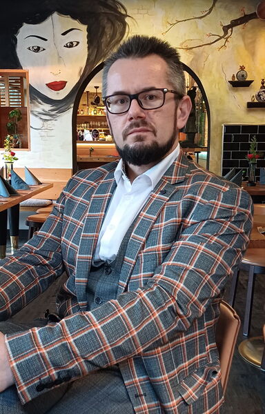  Jena,   Leo, 41 ,     , c 