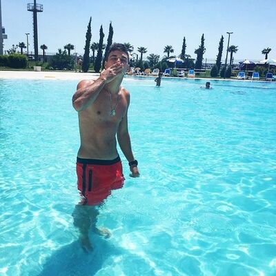  ,   Armen, 37 ,   ,   , c 