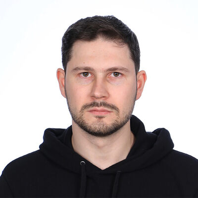  -,   Vladislav, 33 ,   ,   , c , 