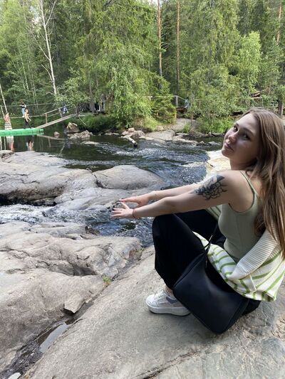  -,   Darya, 25 ,   ,   