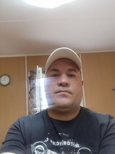  ,   Maxim, 42 ,   ,   