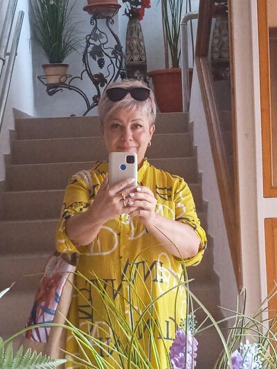  ,   Mila, 55 ,   c 