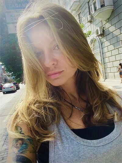  ,   nna, 39 ,   c 