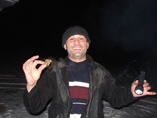   ,   Tarik, 50 ,   