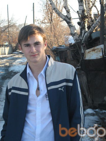  ,   Kolya, 32 ,   
