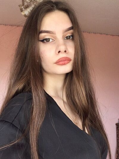  ,   Eva, 22 ,   