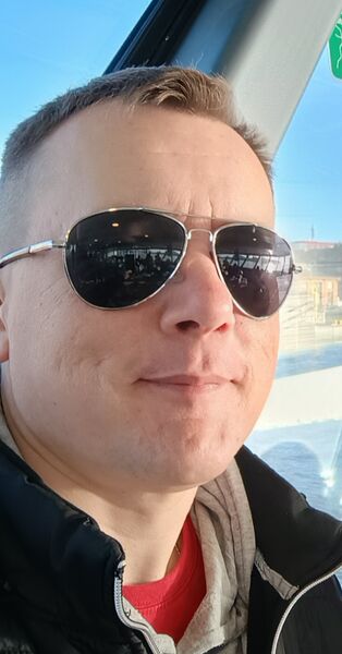  ,   Vitalii, 40 ,   ,   