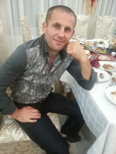  ,   Anton, 52 ,   ,   , c 