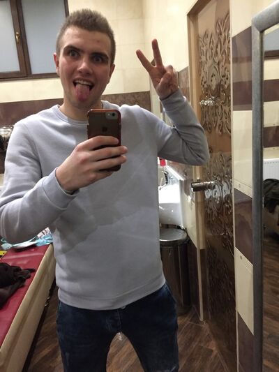  ,   Artur, 28 ,   ,   , c 