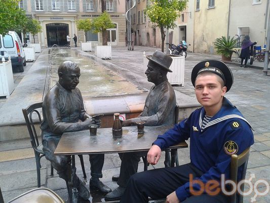  ,   Denis, 32 ,   ,   , c 