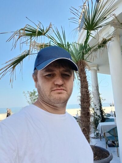  ,   Zakhar, 35 ,   ,   , c , 