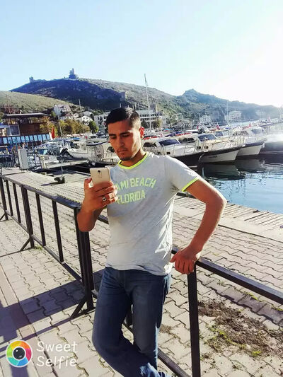  ,   Ali, 32 ,     , c , 