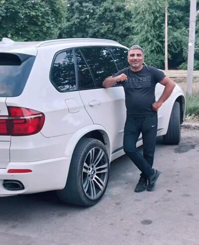  ,   Artur, 40 ,   ,   , c 
