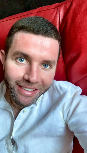  -,   Pavel, 35 ,   ,   , c , 
