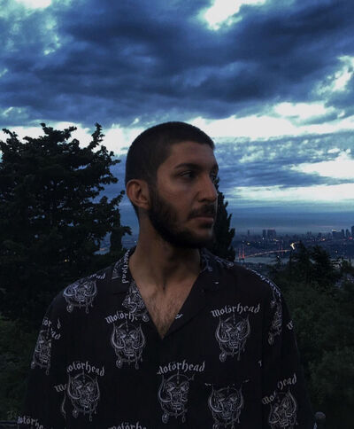  ,   Ozan, 28 ,   ,   