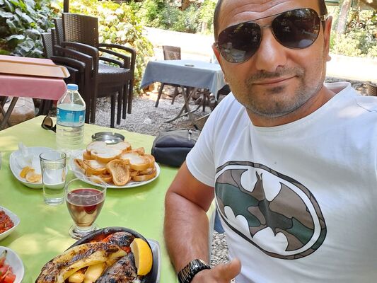  ,   Ruslan, 35 ,   ,   , c 