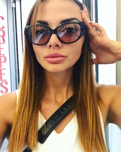  ,   Anna, 28 ,   ,   , c , 
