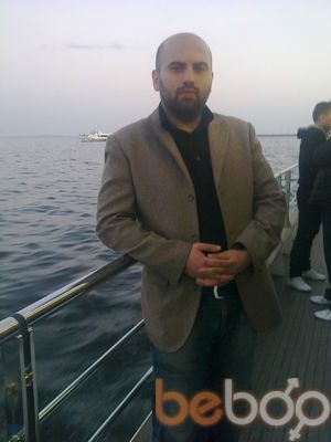  3646051  Farxad, 44 ,    