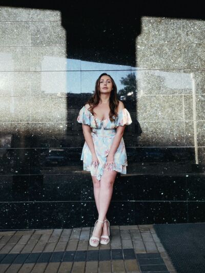  ,   Nina, 32 ,   ,   , c 