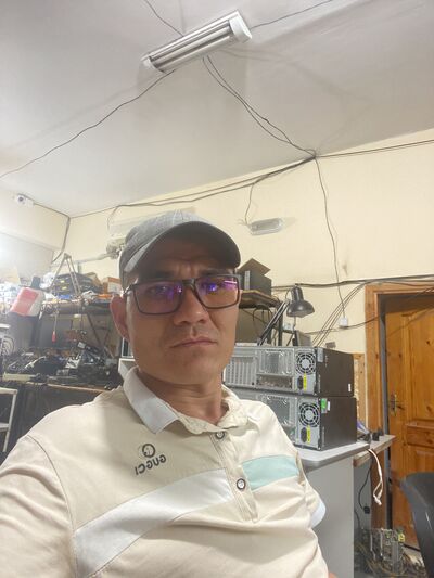  ,   Abubakir, 25 ,   ,   