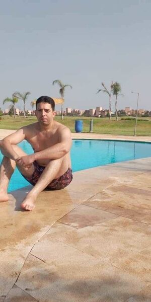  ,   Aziz, 42 ,   ,   , c 