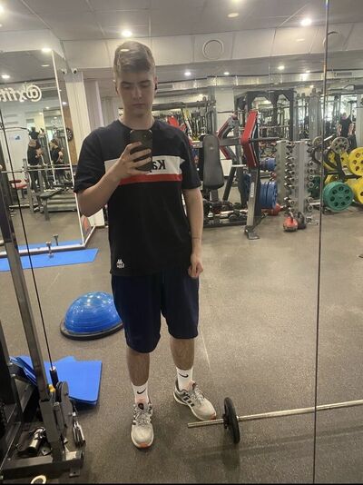  ,   Anton, 21 ,   ,   , c 