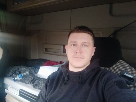  Soho,   Tomas, 40 ,   ,   , c 