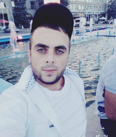  ,   Karlmaks, 31 ,   