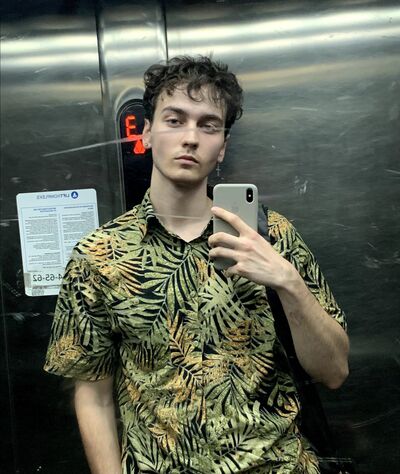 ,   Vladislav, 25 ,   ,   