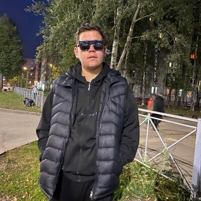  -,   Mic, 19 ,   ,   