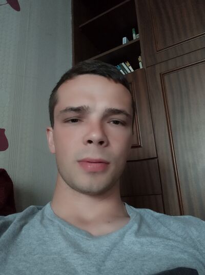  -,   Anton, 32 ,   ,   