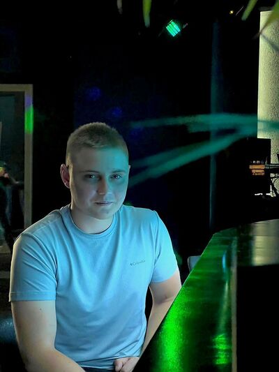  ,   Ruslan, 23 ,   ,   , c , 