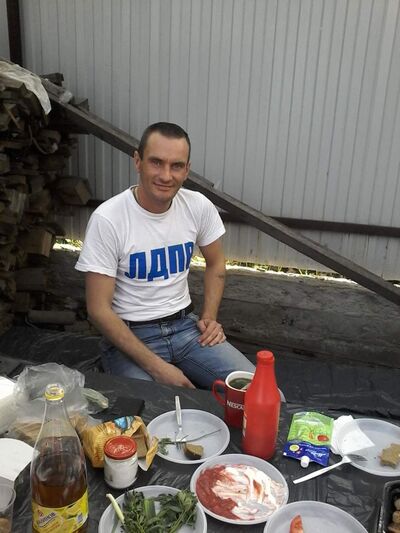  ,   Serega, 44 ,   
