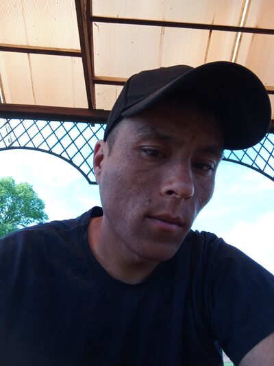  ,   Bektur, 32 ,   ,   