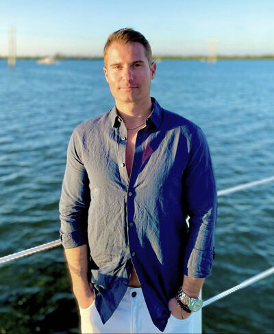  Tra Li,   Andrew, 43 ,   ,   , c 