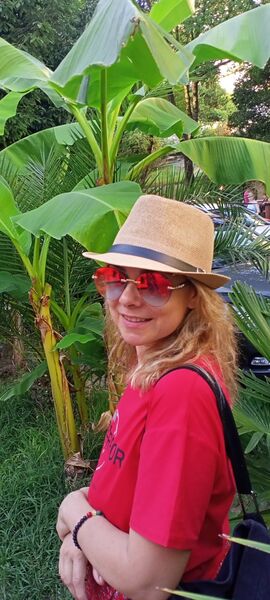  ,   Natali, 42 ,   ,   
