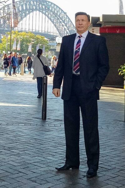  ,   Docent, 68 ,   