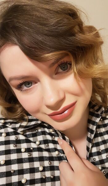  ,   Anna D, 34 ,  