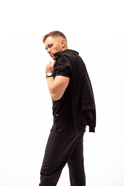  ,   Casdada, 34 ,   ,   