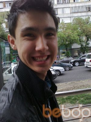  ,   Baurzhan, 33 ,   ,   , c 