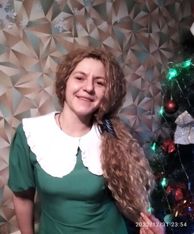  ,   Elena, 43 ,   