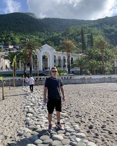  ,   Mikhail, 32 ,     