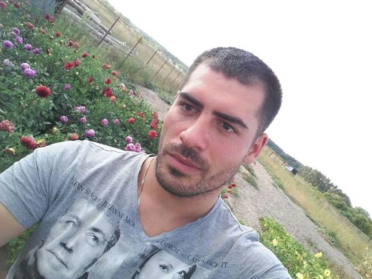  ,   Artem, 38 ,   ,   , c , 