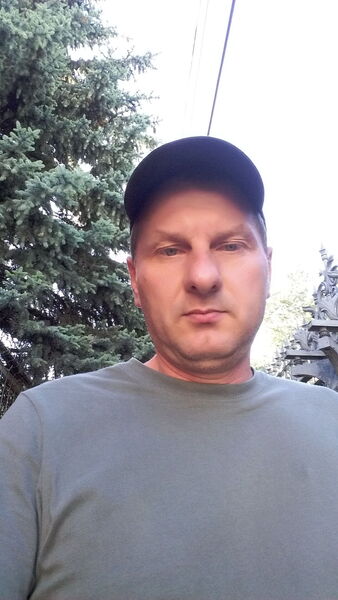  ,   Andrej, 40 ,   c 