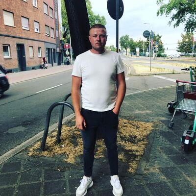  ,   Mishka, 33 ,   ,   
